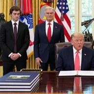 🟢ТРАМП И ВЭНС ЗАПУСКАЮТ ПРОГРАММУ НА $25 МЛН ДЛЯ БОРЬБЫ С МОШЕННИЧЕСТВОМ