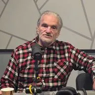 Доктор биологии Евгений Акит
