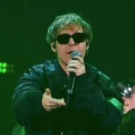 Как Toxi$ и его песня «NOBODY» стала мемом «Возьми телефон, детка»