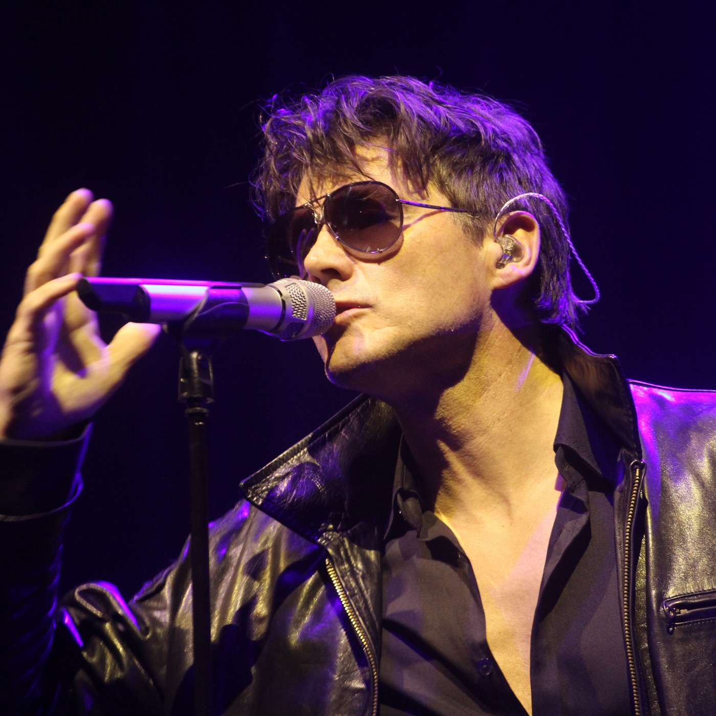 40 лет песне A-ha «Take on me»: как из панк-боевика сделать главный поп-хит на все времена episode artwork