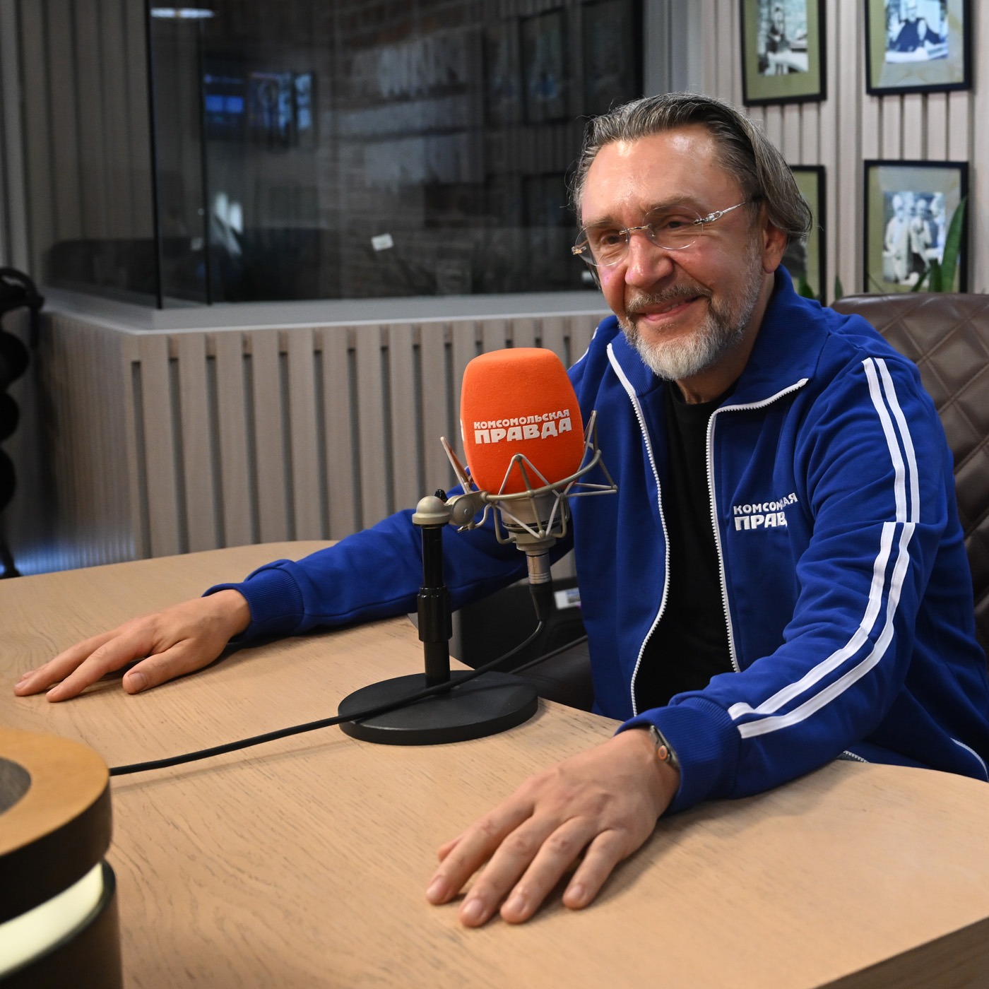 Сергей Шнуров и «Ленинград» уверены: Россию от агрессоров спасёт зима episode artwork
