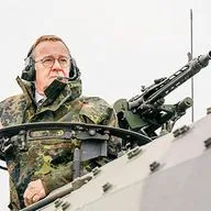 Эротические отношения немцев с оружием