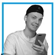 ПОЧЕМУ  У ТЕБЯ НЕТ ДЕВУШКИ ?