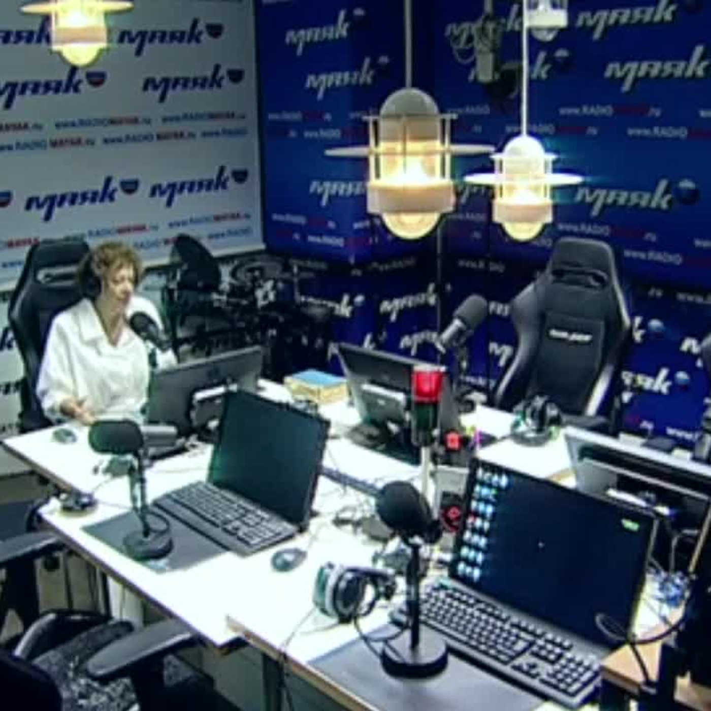 Как звучит лето: музыка на август episode artwork