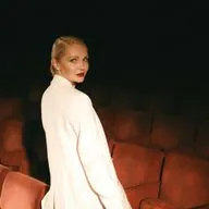 Как мы строим отношения с деньгами — честный разговор. Лена Дегтярь