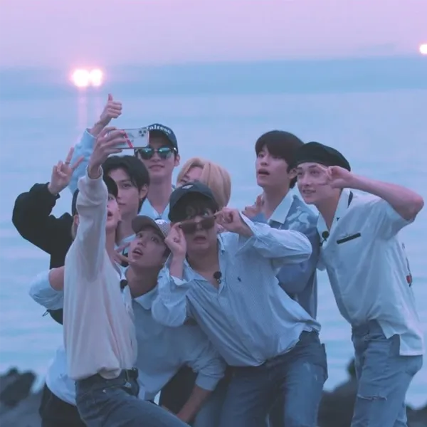 [Stray Kids : SKZ-RECORD]