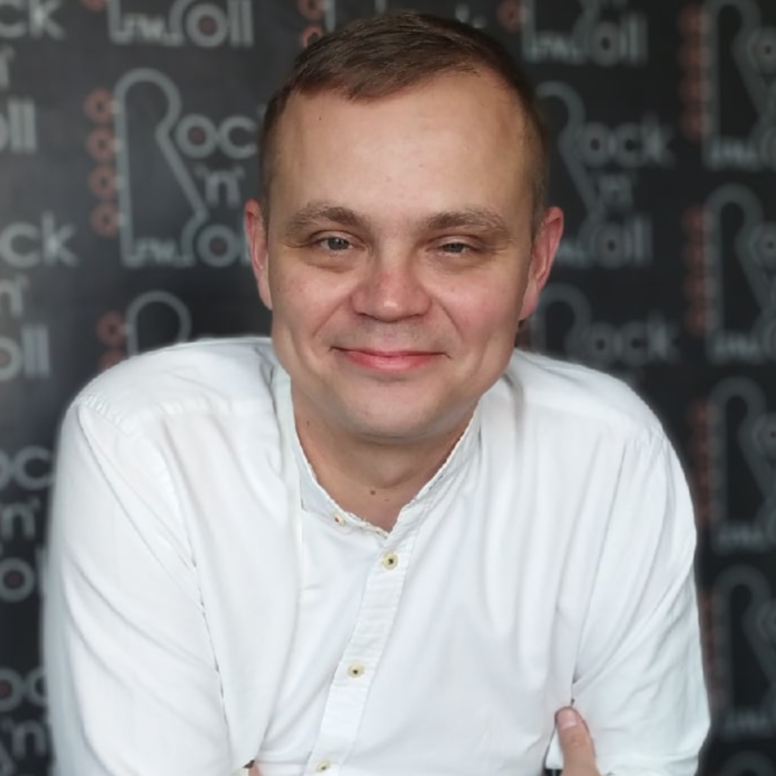 Кинокритик, исполнительный директор Краснодарской школы кино Алексей Двоеглазов. episode artwork