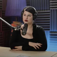 Больше, чем танец с перьями. Это бурлеск, детка!