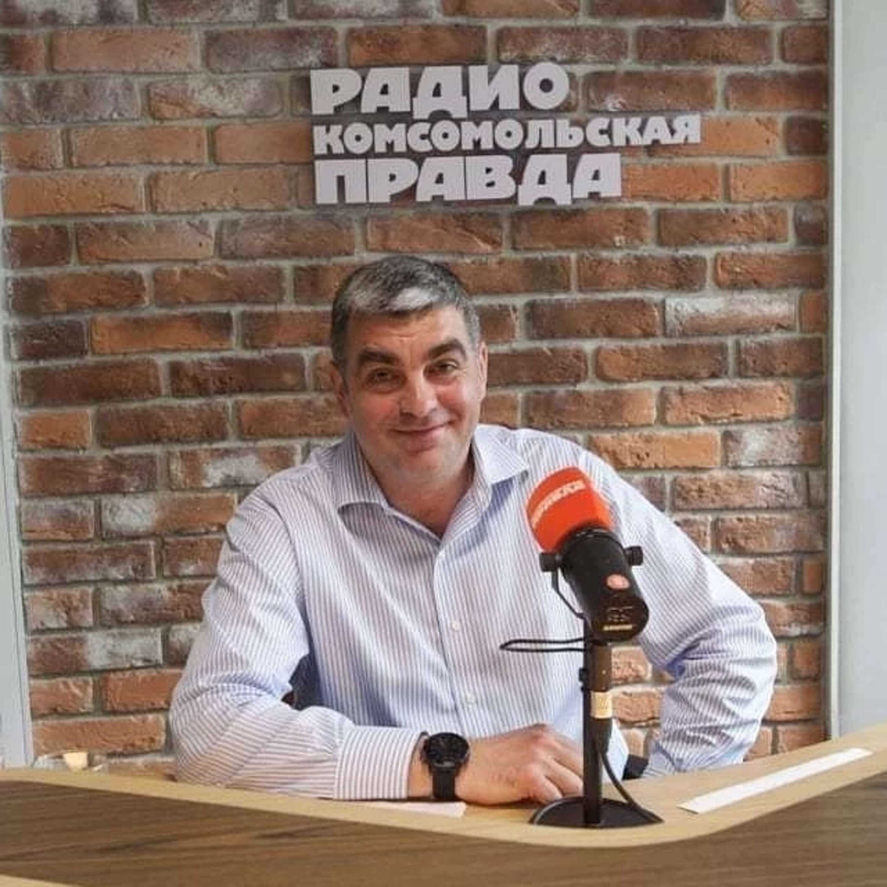 Чтобы вода в России стала чище, люди сами выходят и убирают мусор по берегам рек episode artwork