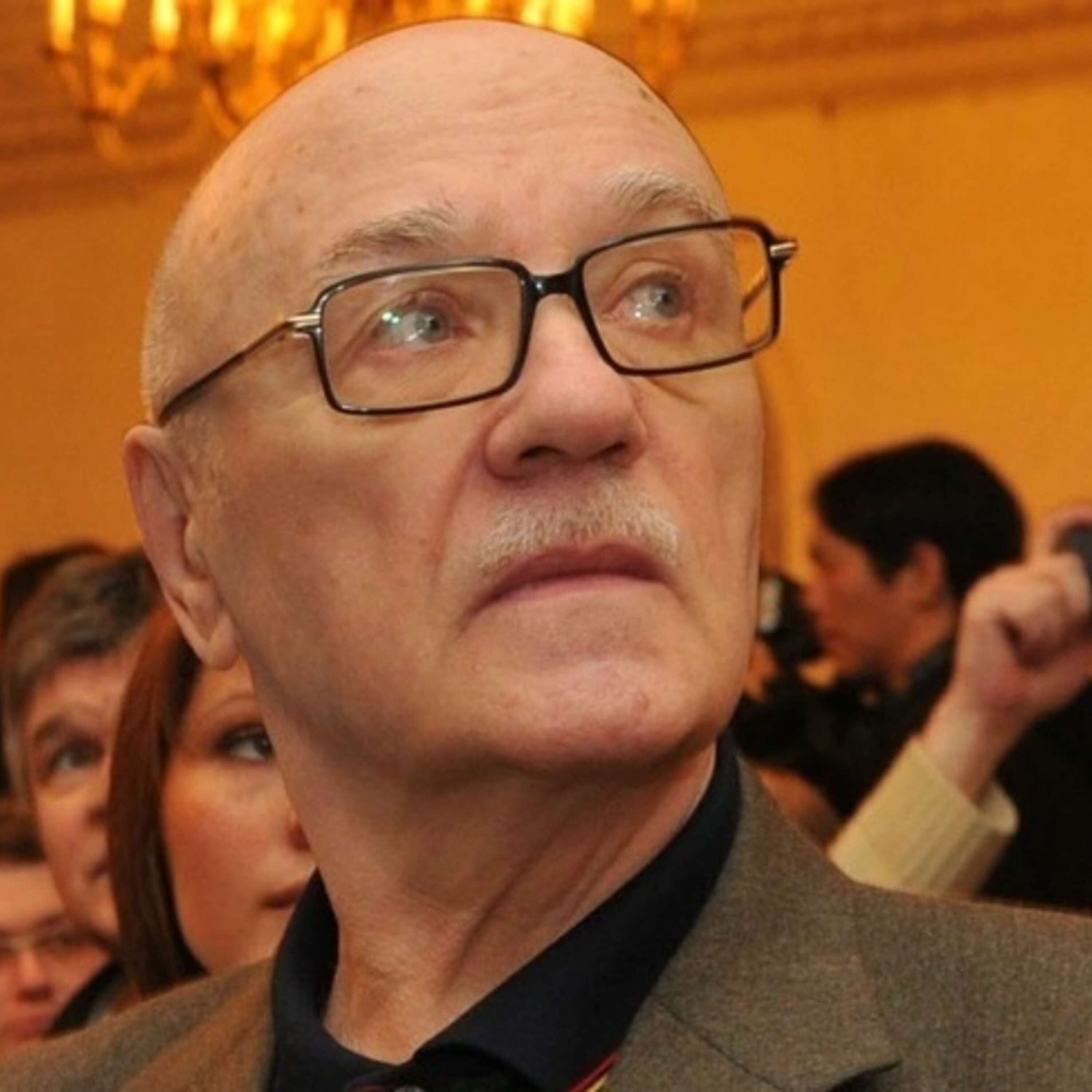 Куравлёв завещал, чтобы его похоронили на Троекуровском кладбище рядом с женой, которую безумно любил episode artwork