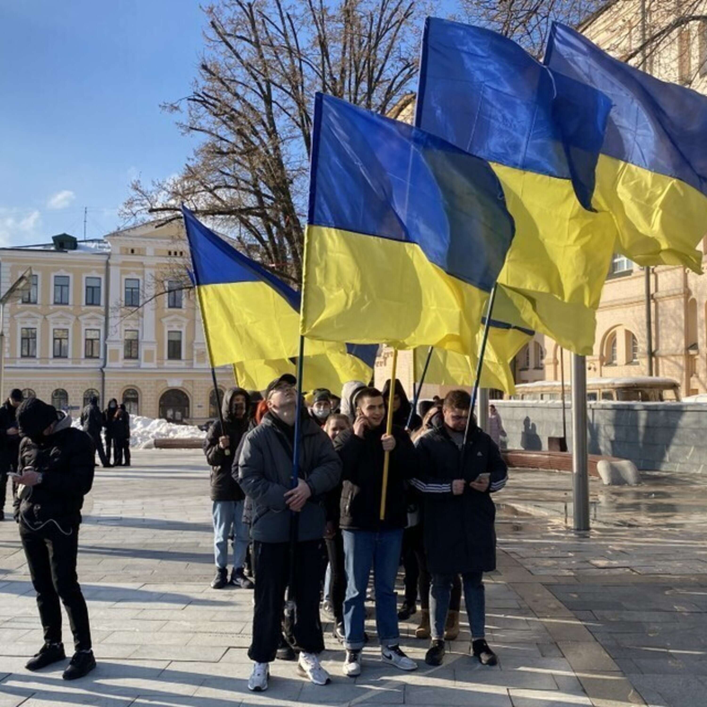 Все на нервах, но не верят. Что украинцы думают о возможной войне с Россией episode artwork