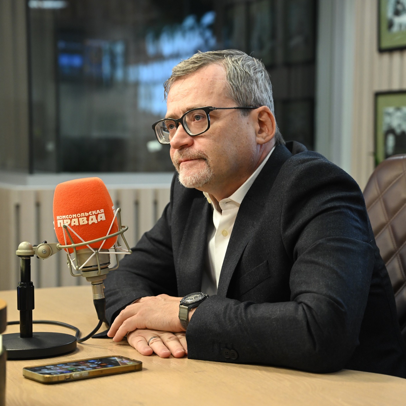 ВЦИОМ объяснил рост тревожности в разгар «мирного» сезона episode artwork