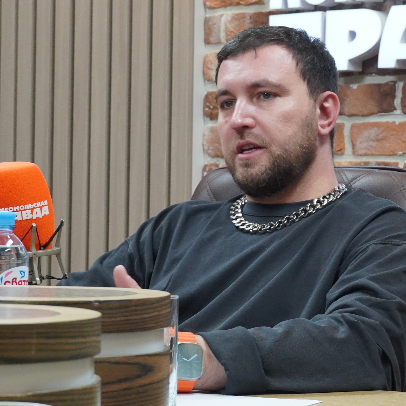 Как медиа влияют на экономику и общество episode artwork