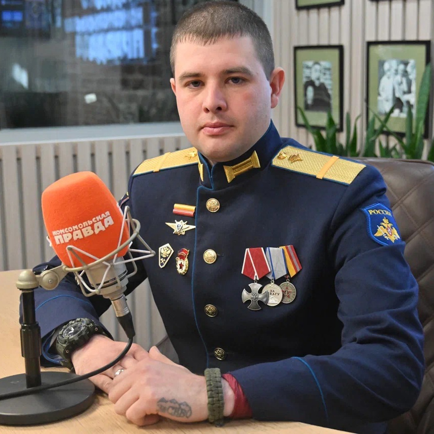Санитарный инструктор Сергей Юрков: Подсчет раненых не веду, моя работа — спасти episode artwork