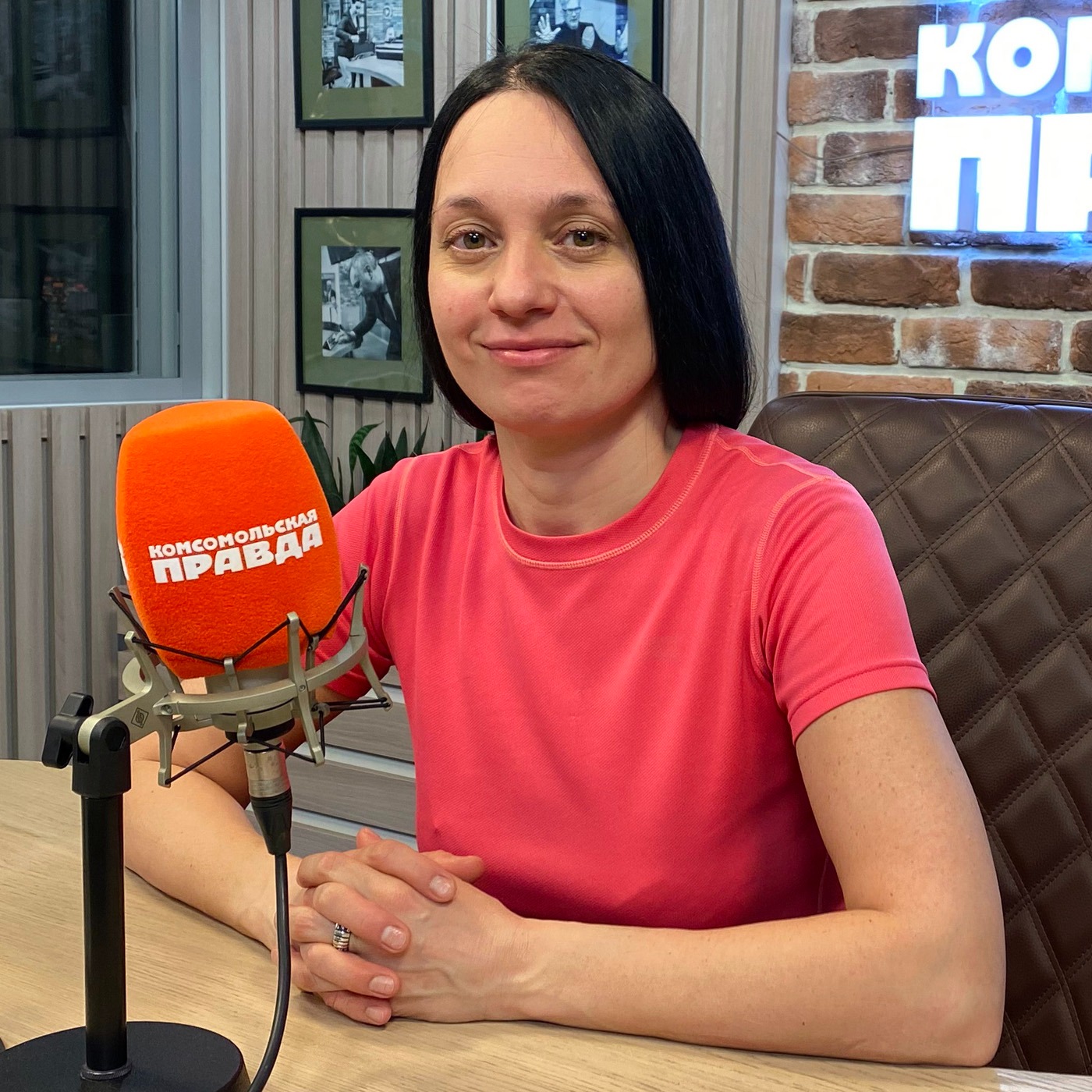 Певица Мара - про концерты на передовой и про то, когда песни об СВО станут народными episode artwork