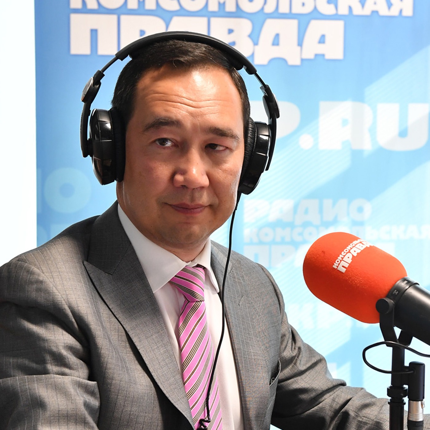Глава Якутии Айсен Николаев - про семейный капитал, героев России, детей Азии и помощь якутских офтальмологов ДНР episode artwork