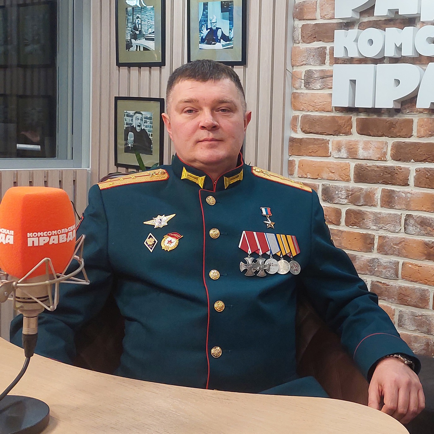 Роман Дебелый: Ушел по мобилизации рядовым, а стал капитаном и Героем России episode artwork