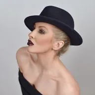 До меня дошел слух, что Выход из зоны комфорта решение всех проблем... хмммм???