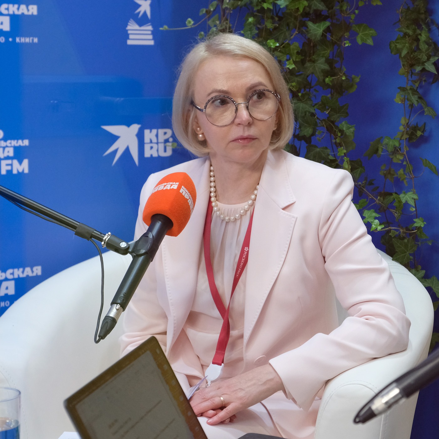 Губернатор Ненецкого АО Ирина Гехт: «Обеспеченность врачами у нас выше среднероссийских показателей» episode artwork
