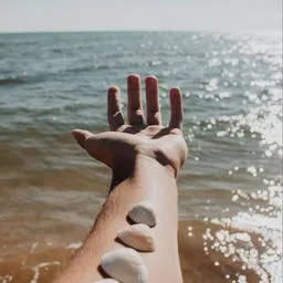 Дальше слов. Медитации.